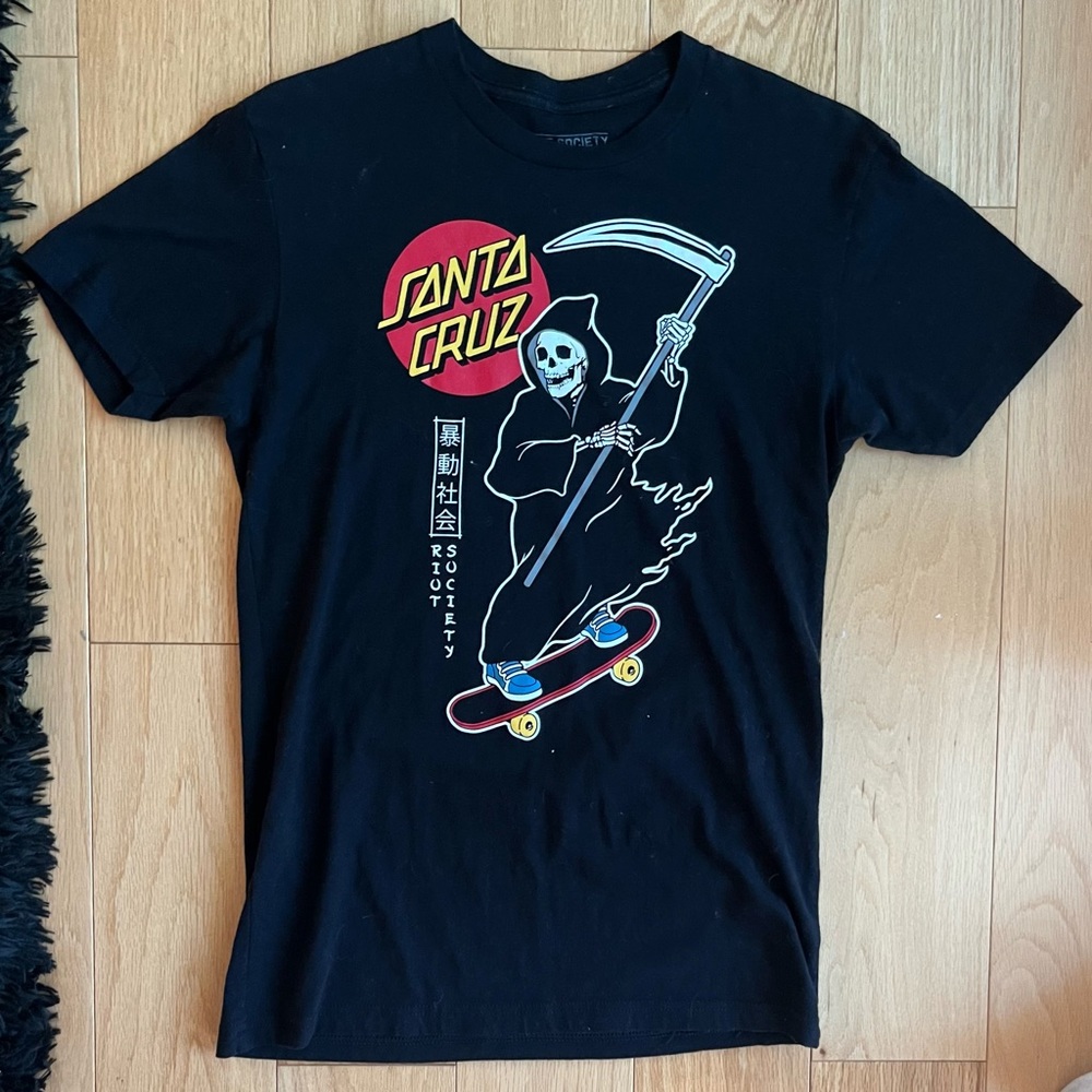 NWOT Riot Society x Santa Cruz Graphic Tee